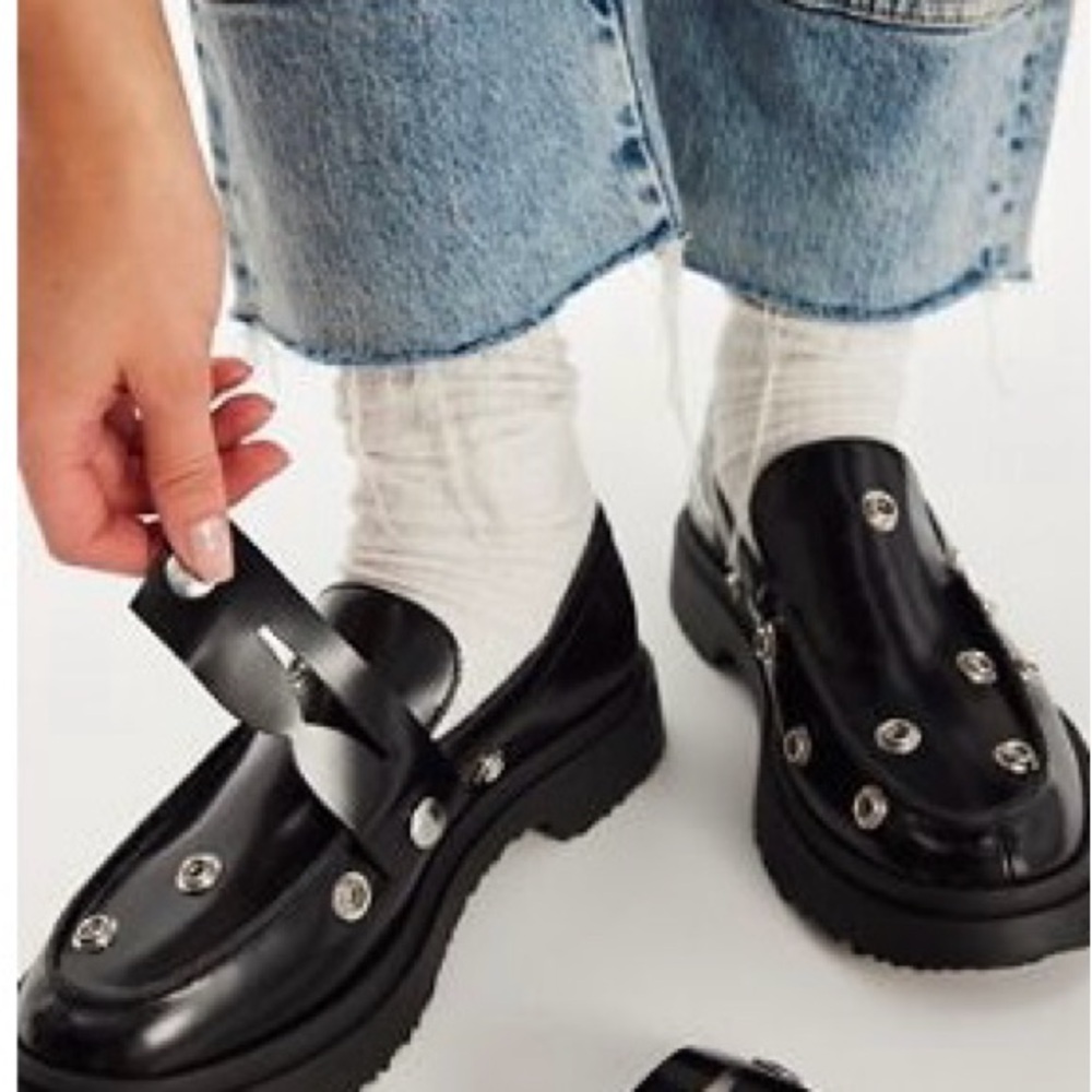 Camper Black Calfskin Leather Loafers with Silver Studs & Removable Strap! NWT